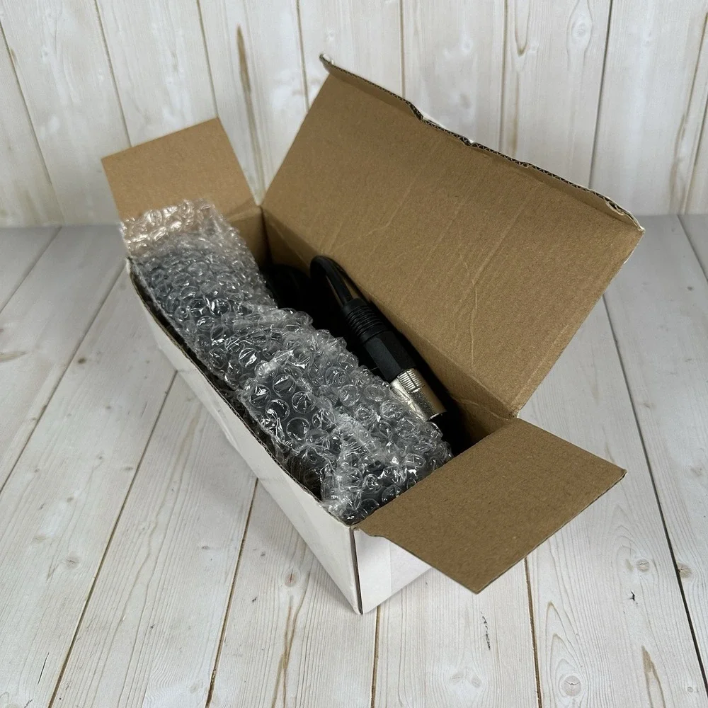 The Unbranded Brand microphone foot quality