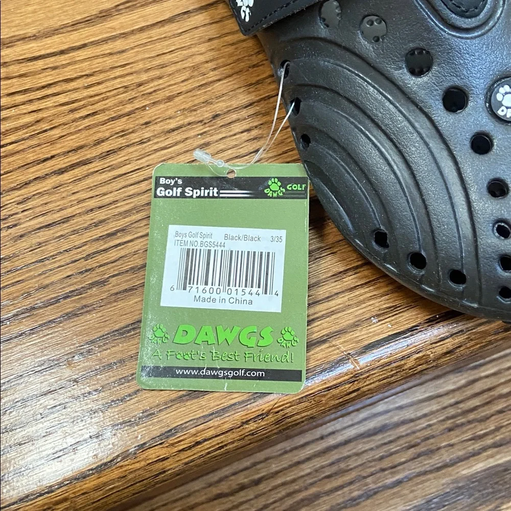 Dawgs nwt black