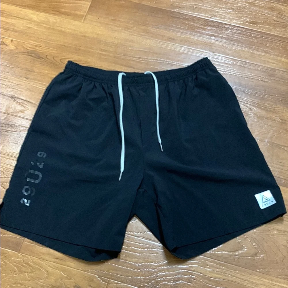 29029 climbing shorts