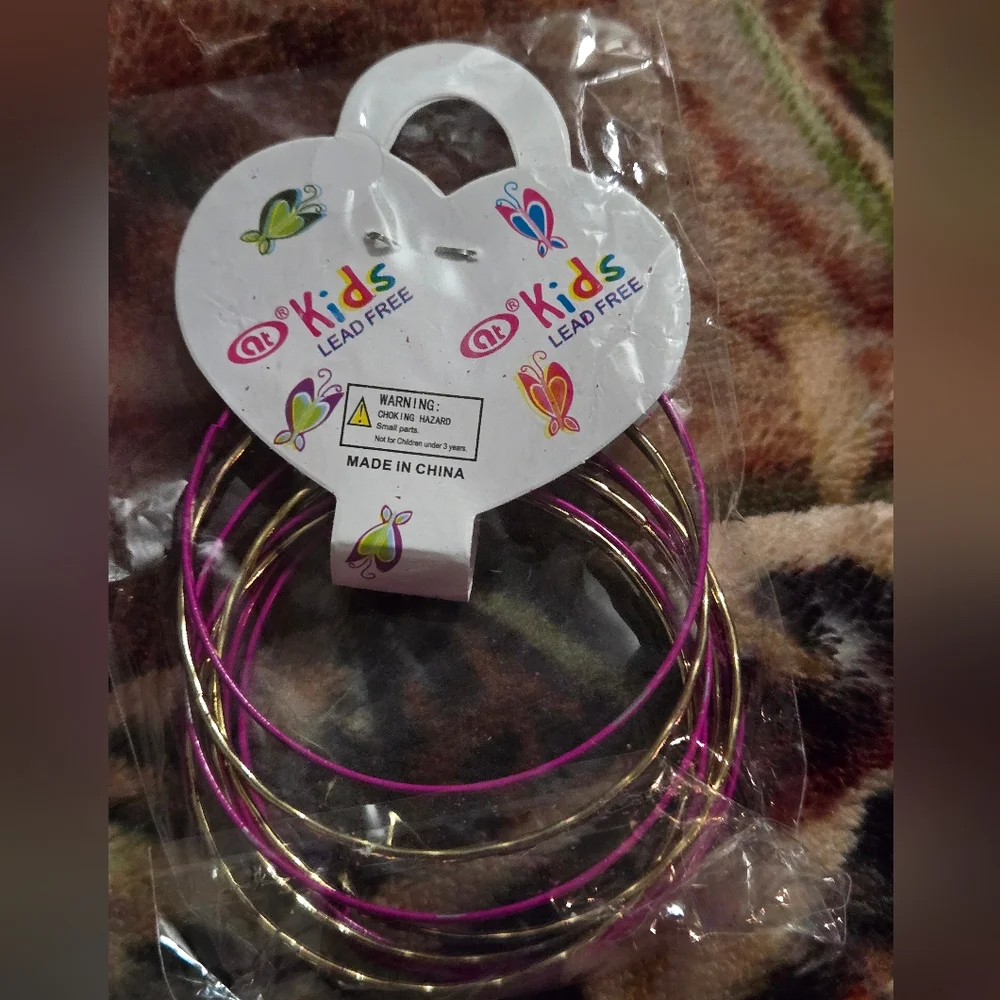 N/A kids bracelets