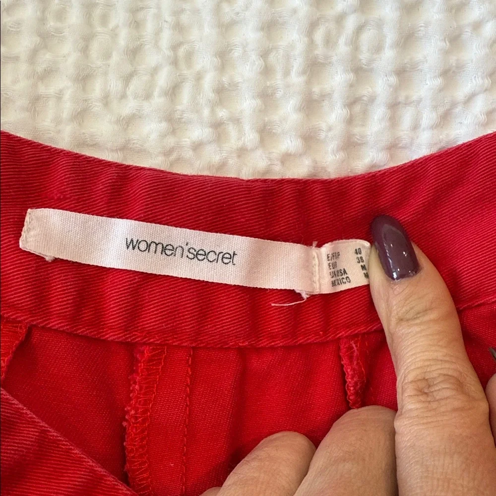 Women’s Secret add pop
