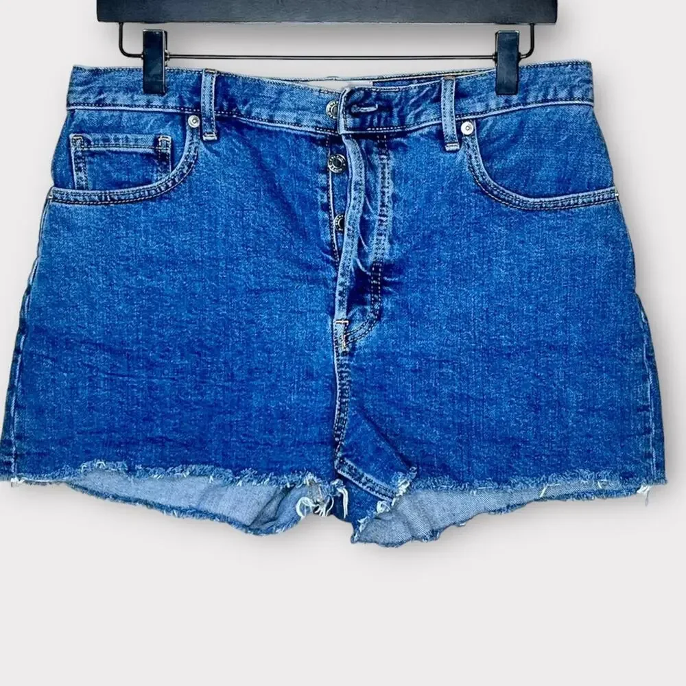 Everlane button fly