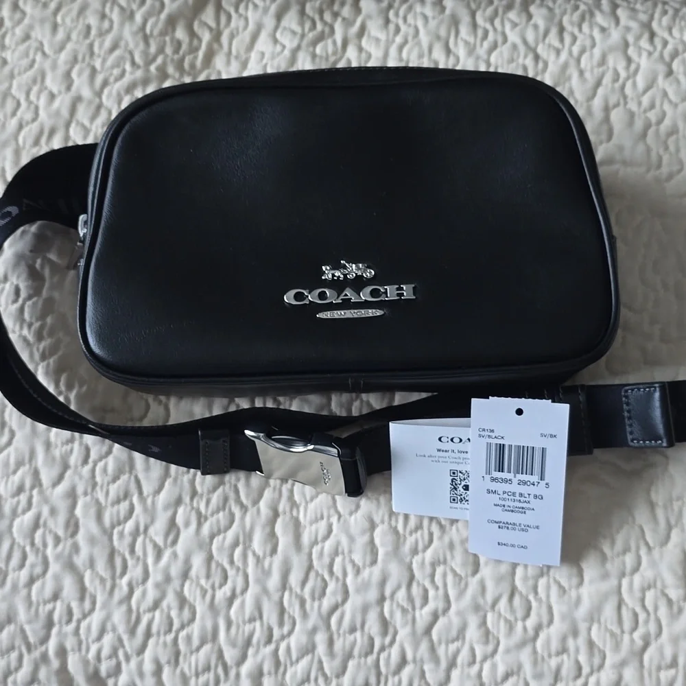 * Like New * Coach belt bag