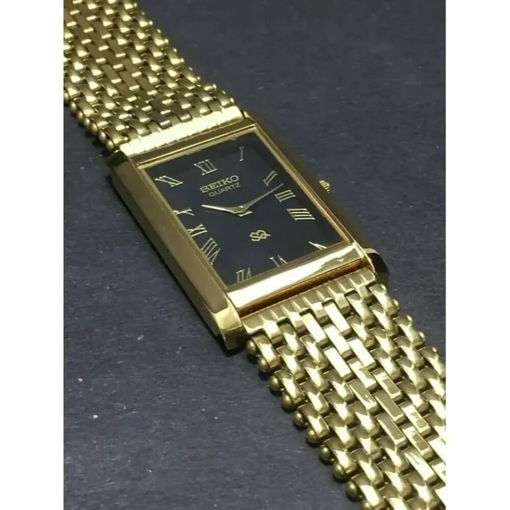 Seiko case black overall