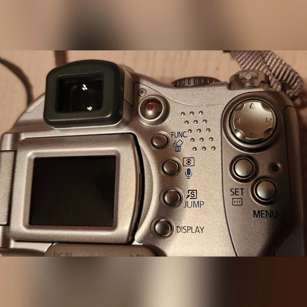 Canon powershot s1
