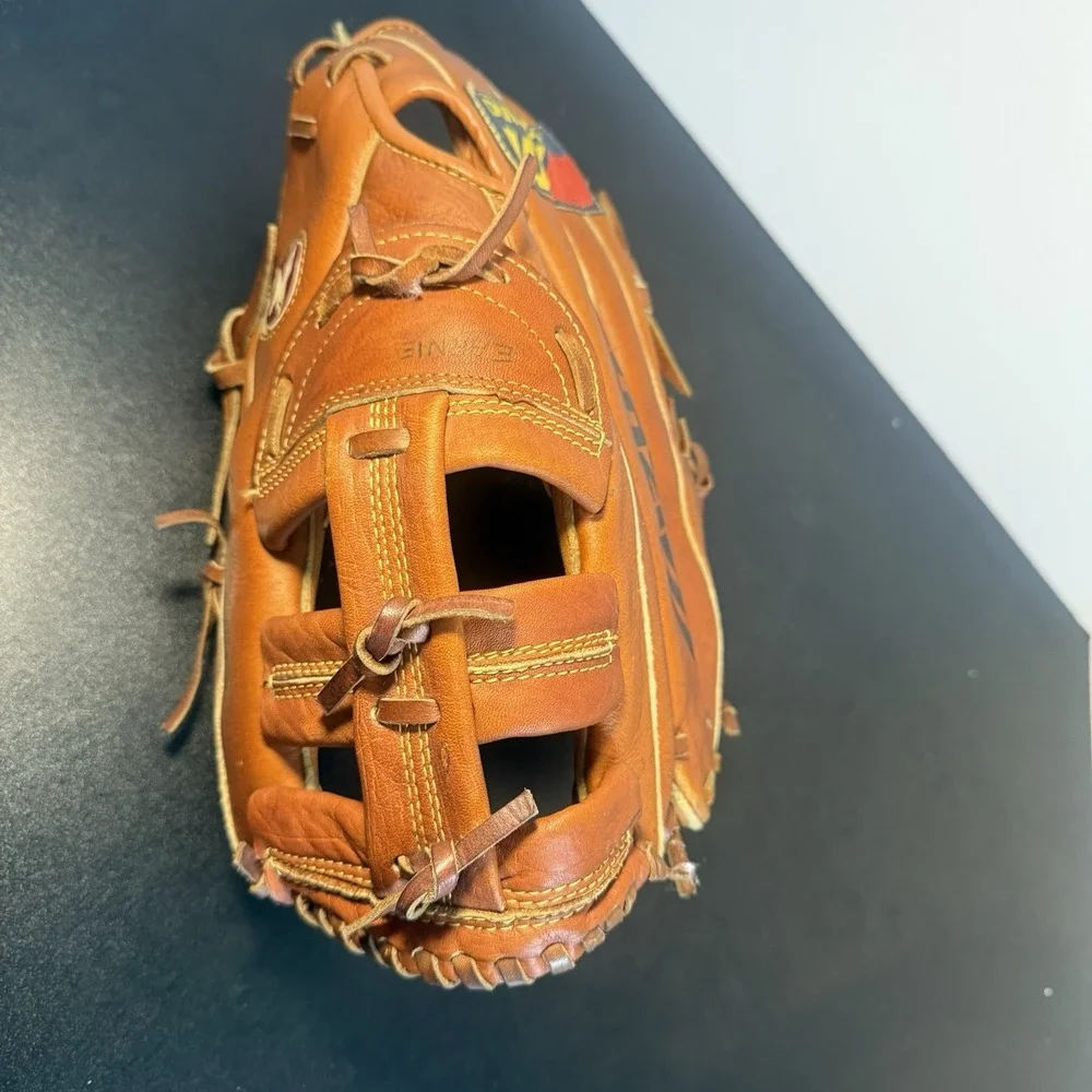 Mizuno mm5075fb professional