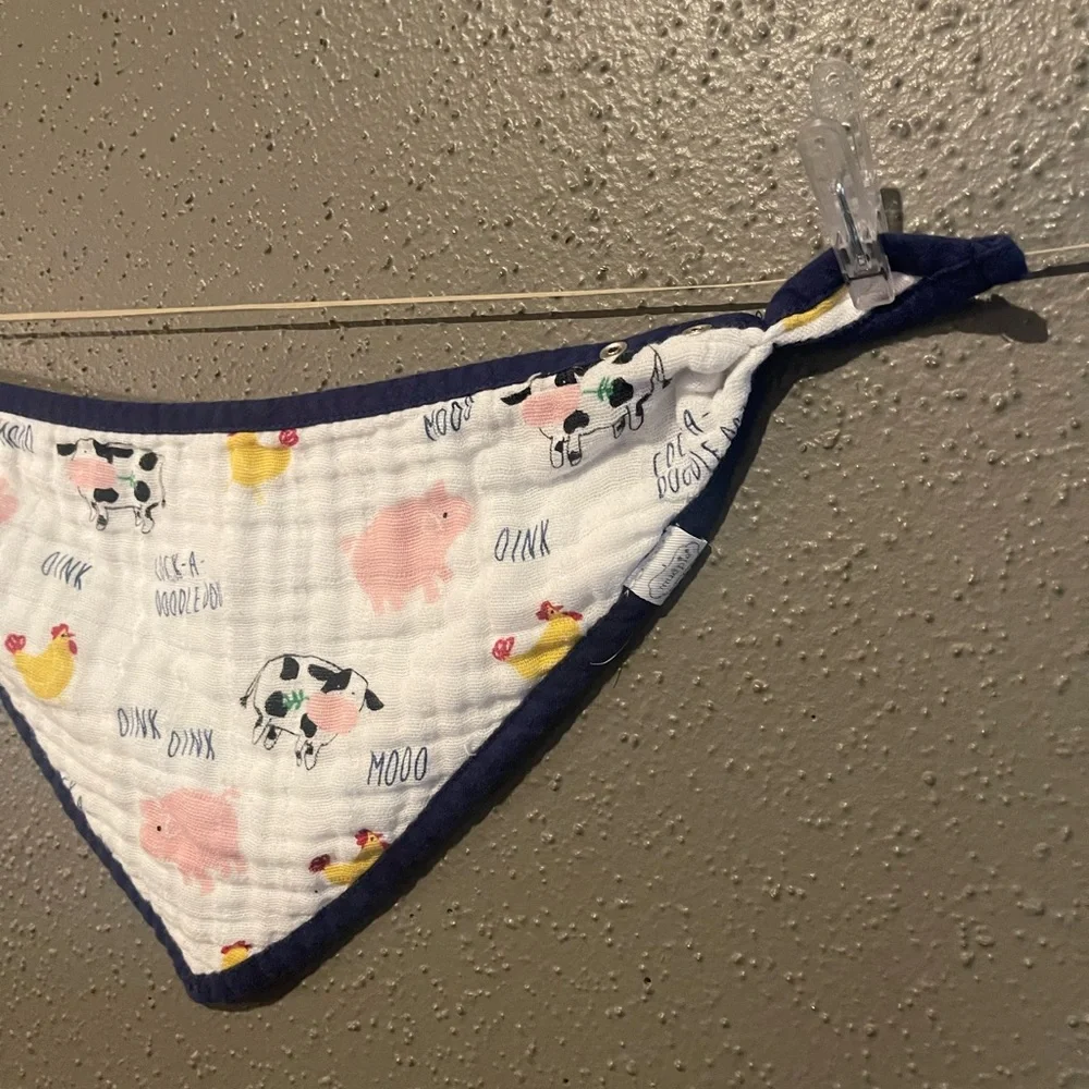 Mud Pie Farm Animal Bandana Bib