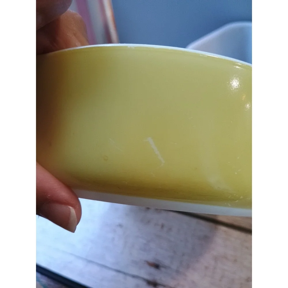 Pyrex vintage casserole