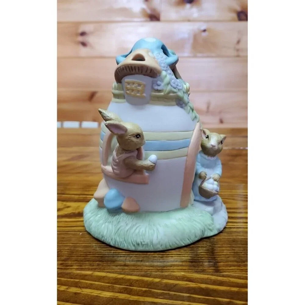 Caffco Easter Egg Lighted Porcelain House Light