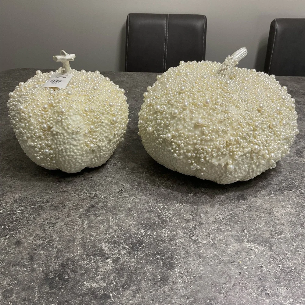 Elegant Pearl-Embellished cream Pumpkin set