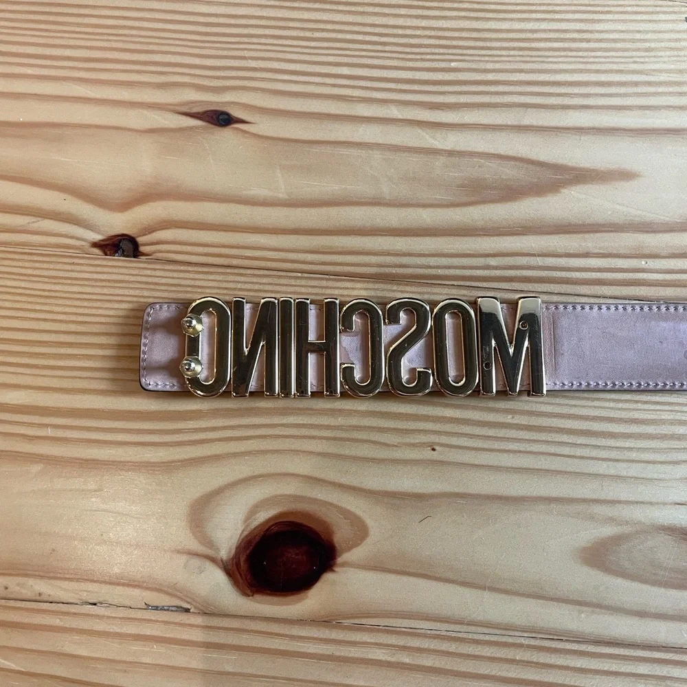Moschino stylish belt