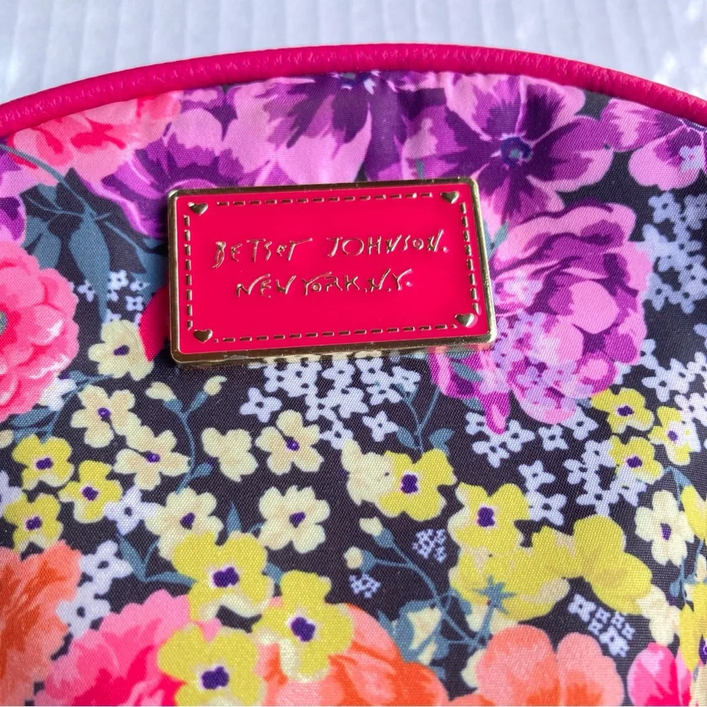Betsey Johnson betsey johnson