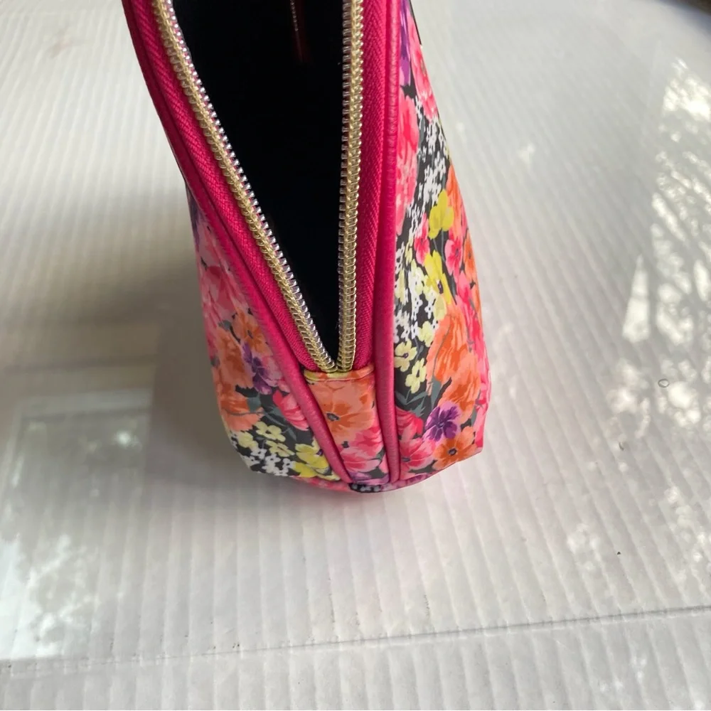 Betsey Johnson betsey johnson