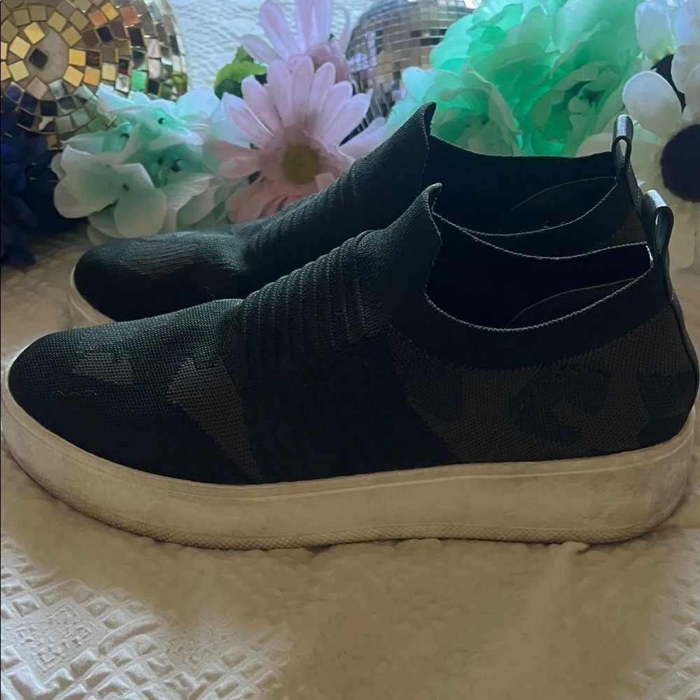 Steve Madden elevate your