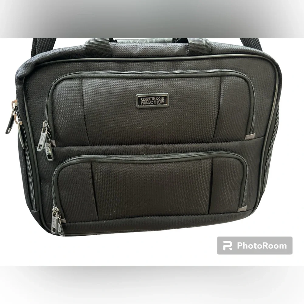Kenneth Cole Reaction EZ-Scan Computer/Messenger‎ Bag-Checkpoint Friendly Design