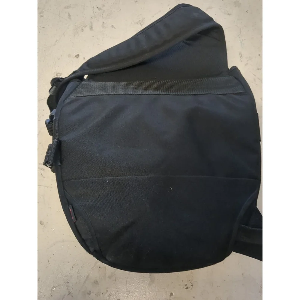 Tamrac velocity 9x
