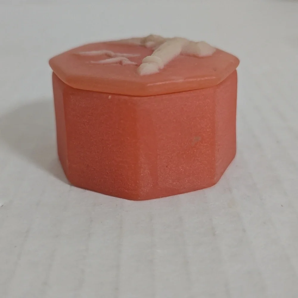 N/A octagonal trinket