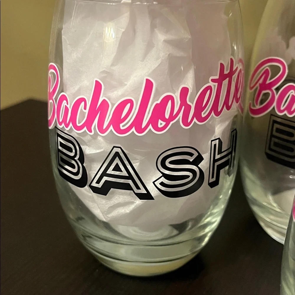 N/A set “bachelorette
