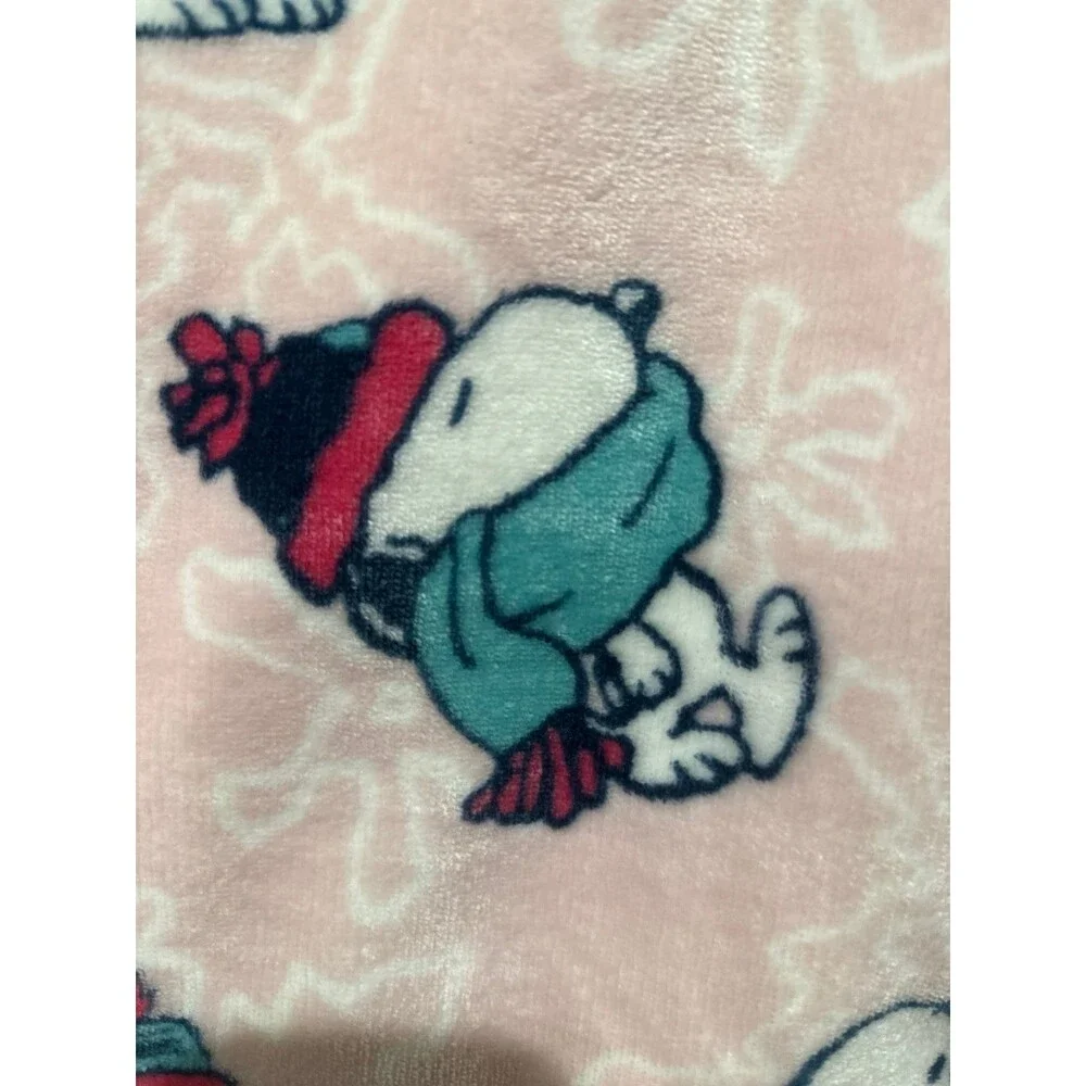 Snoopy new peanuts