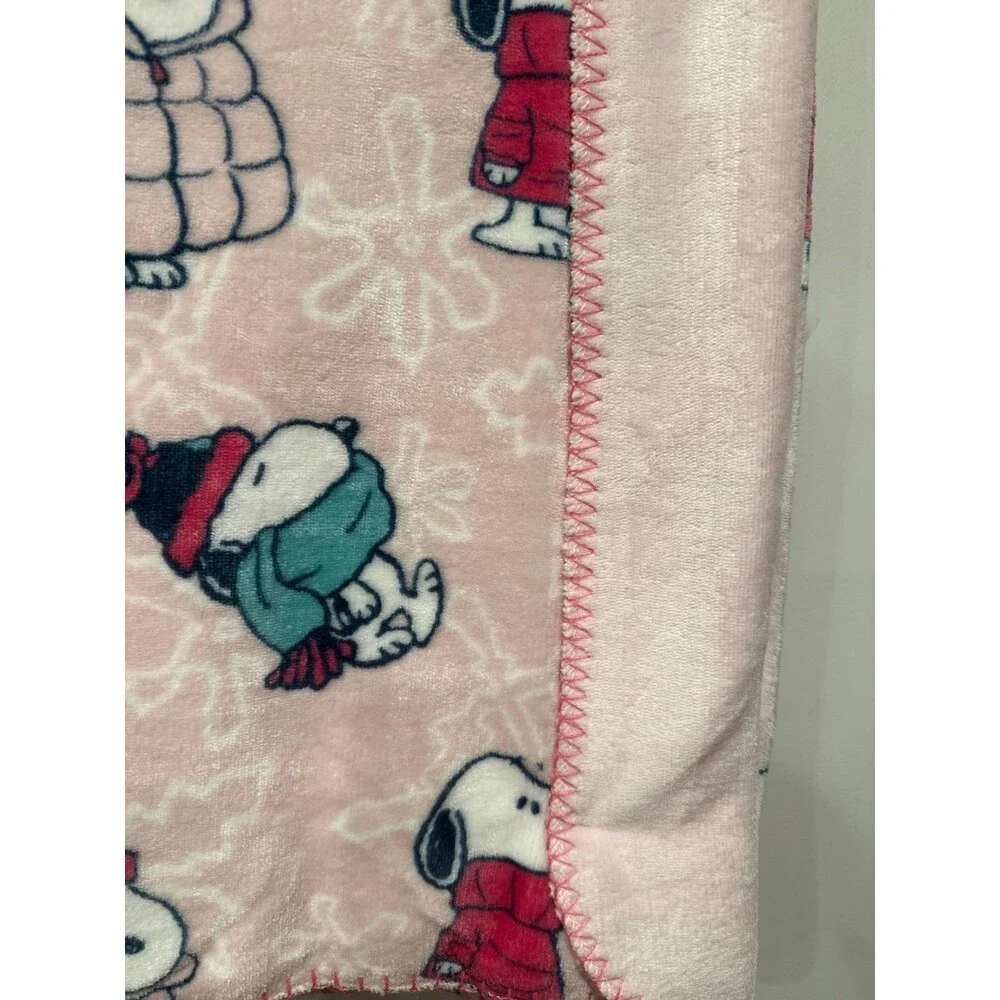 Snoopy new peanuts