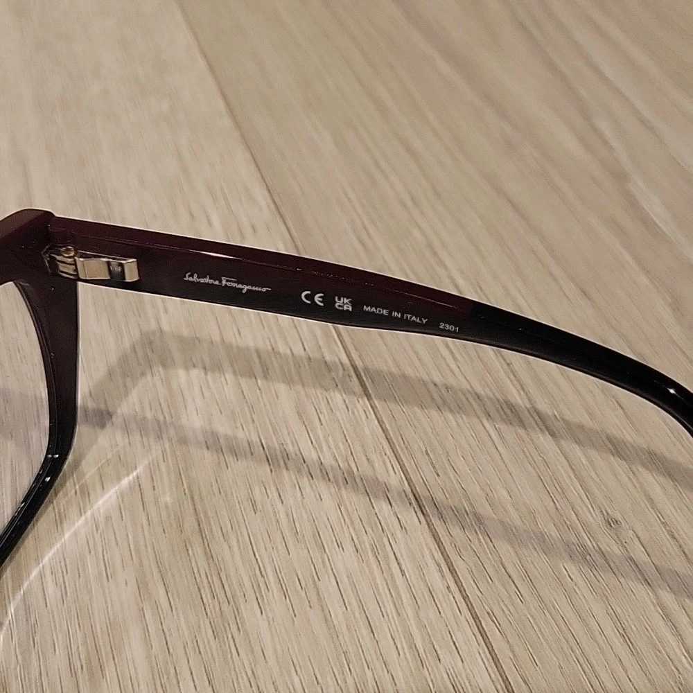 Salvatore Ferragamo SF2938 051
