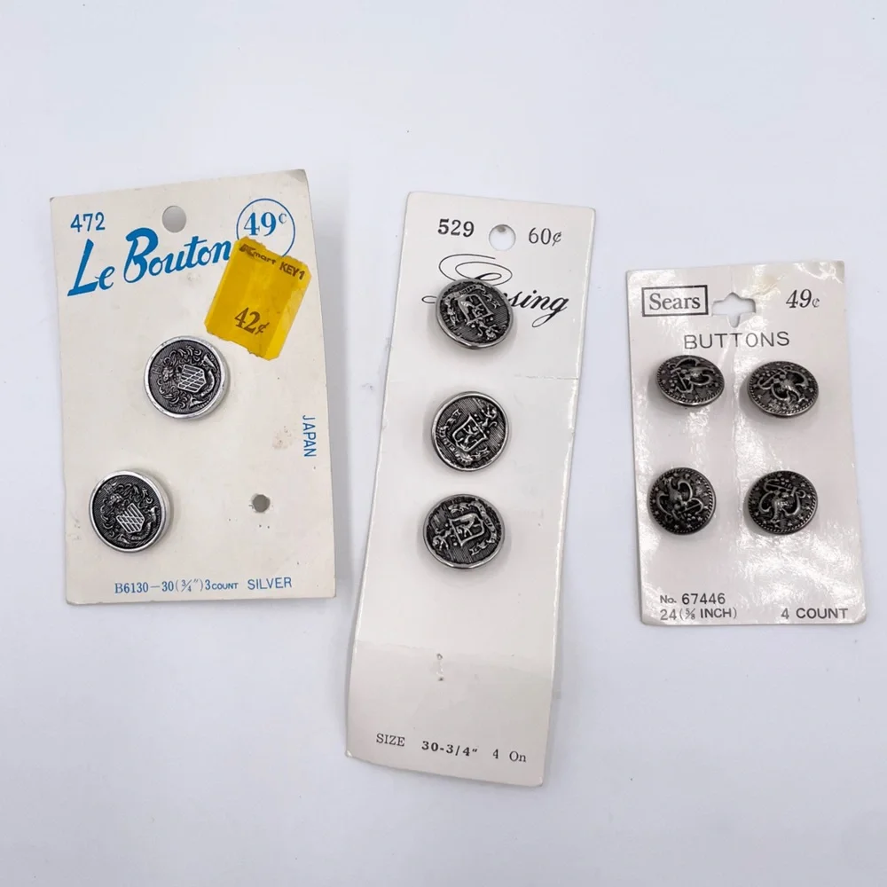 Vintage set buttons