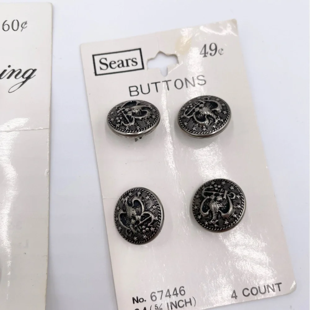 Vintage set buttons