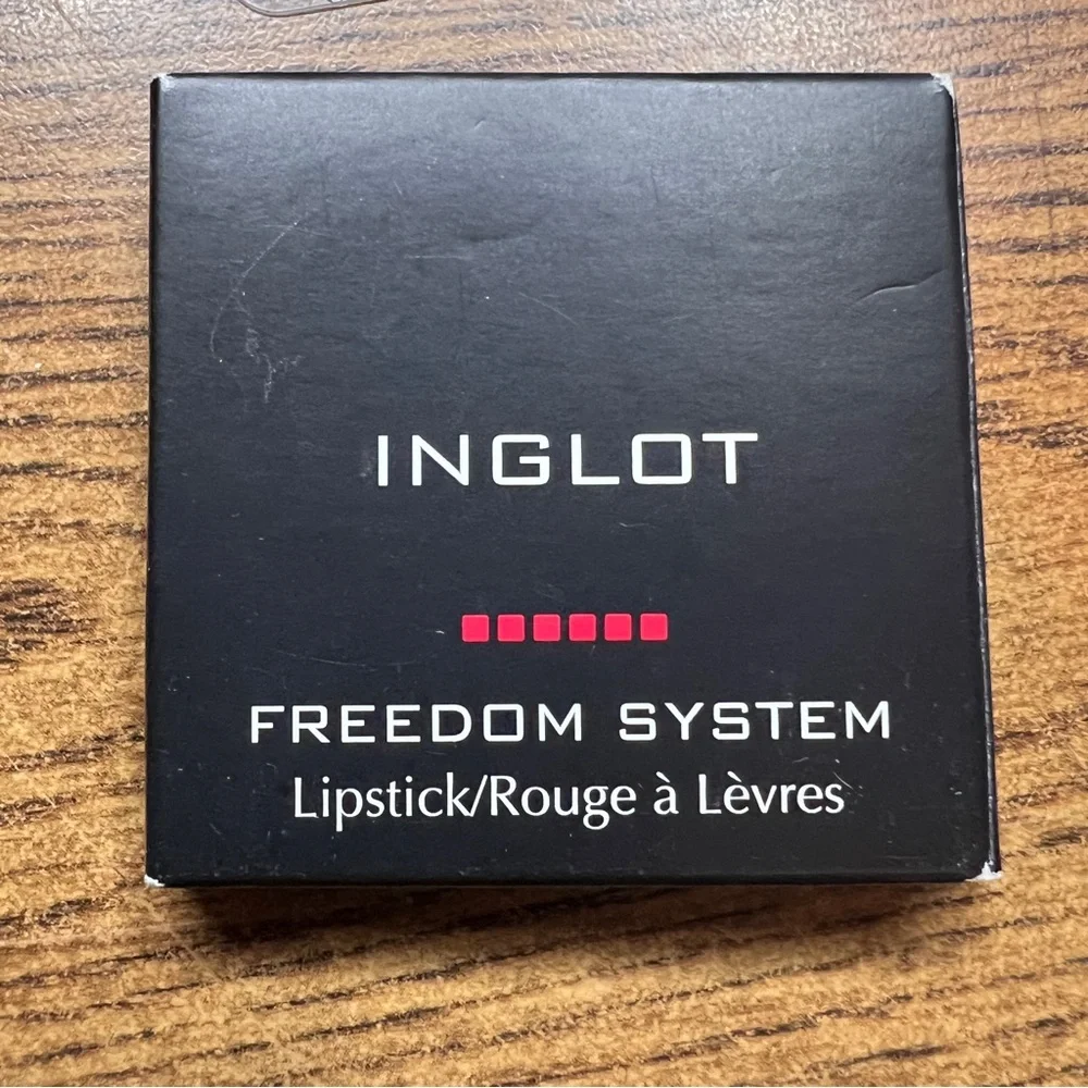 INGLOT vibrant matte