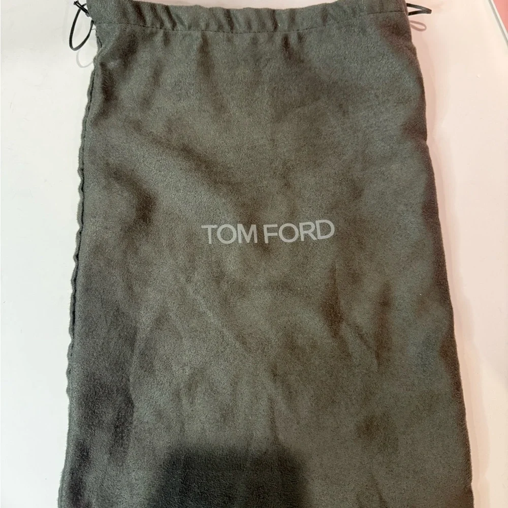 Tom Ford footbed features worn