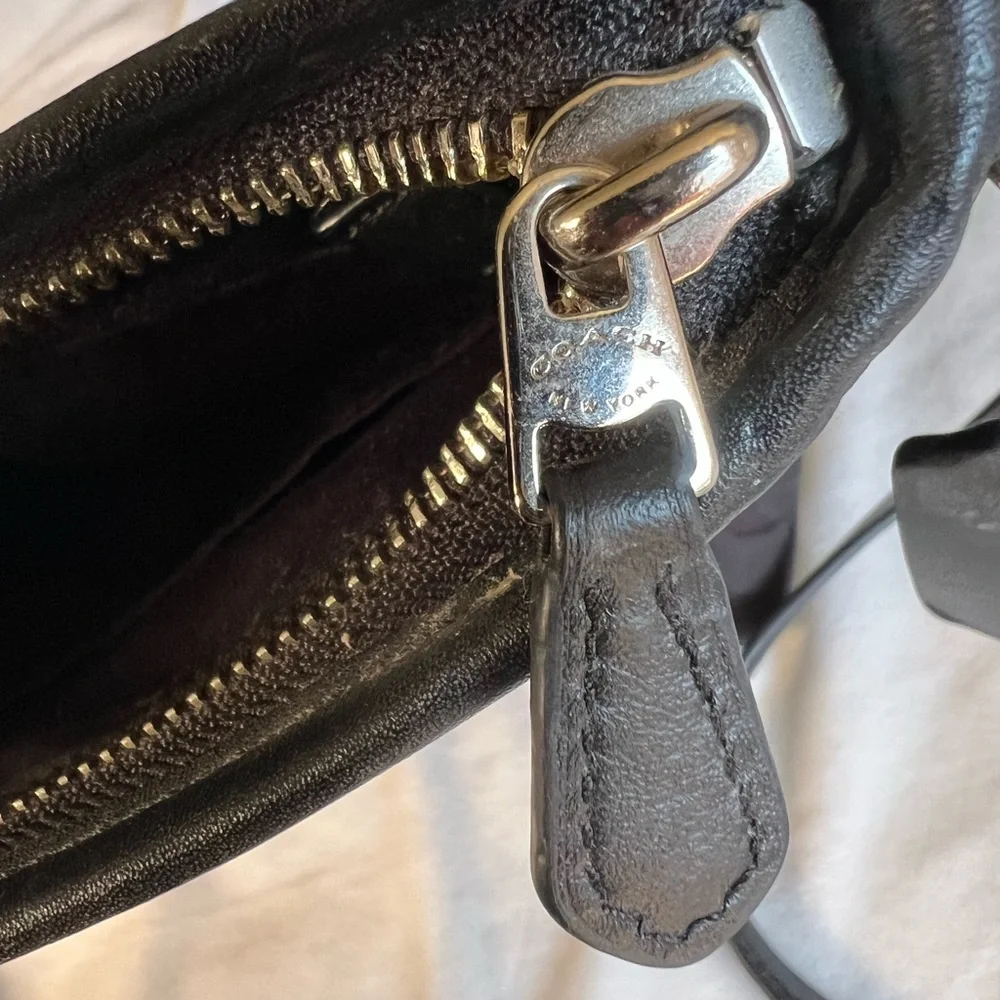 N/A stylish black