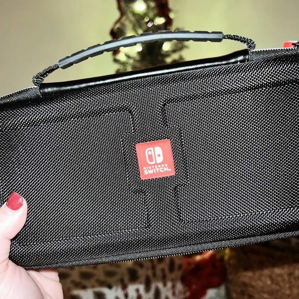Nintendo compact black