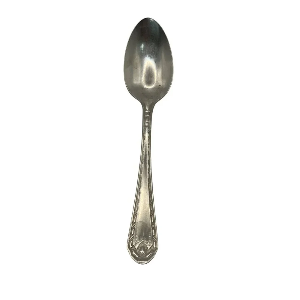 Oneida Tudor Plate Silverplate Teaspoon 1932 Bridal Wreath Pattern 6 Inches Long