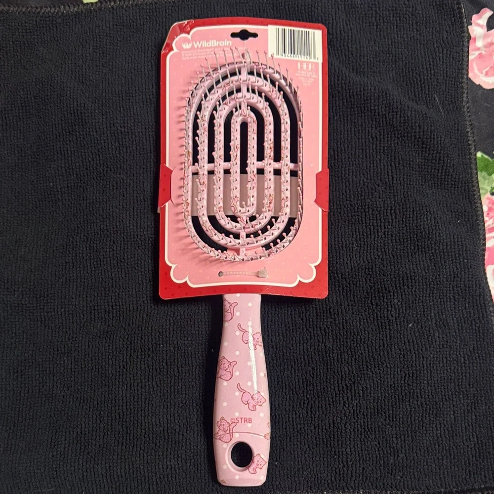 NEW Strawberry Shortcake Pink Detangler Brush