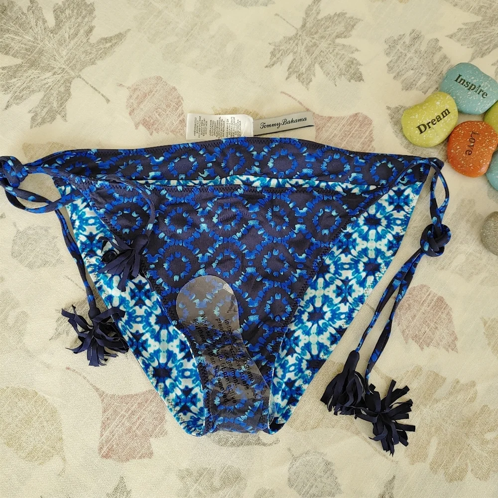 reversible bottom