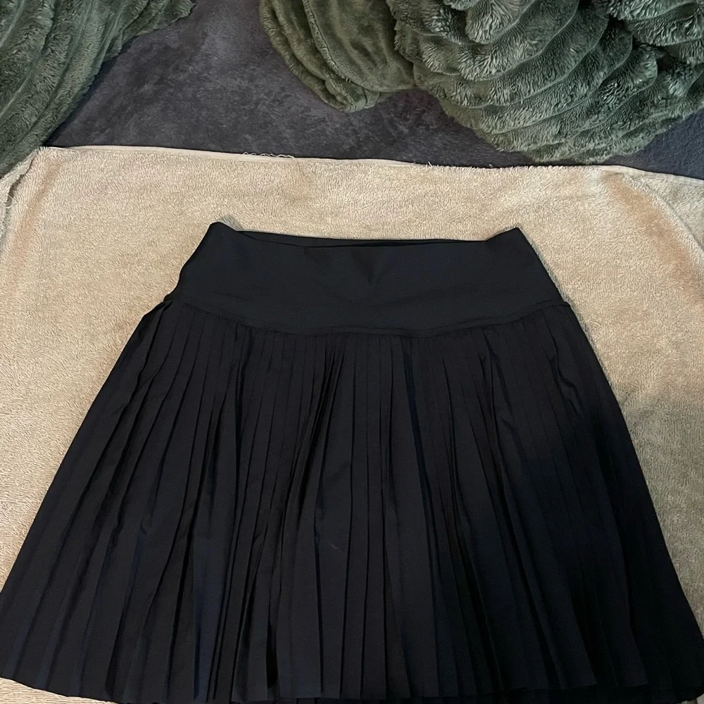 ALO Yoga chic black
