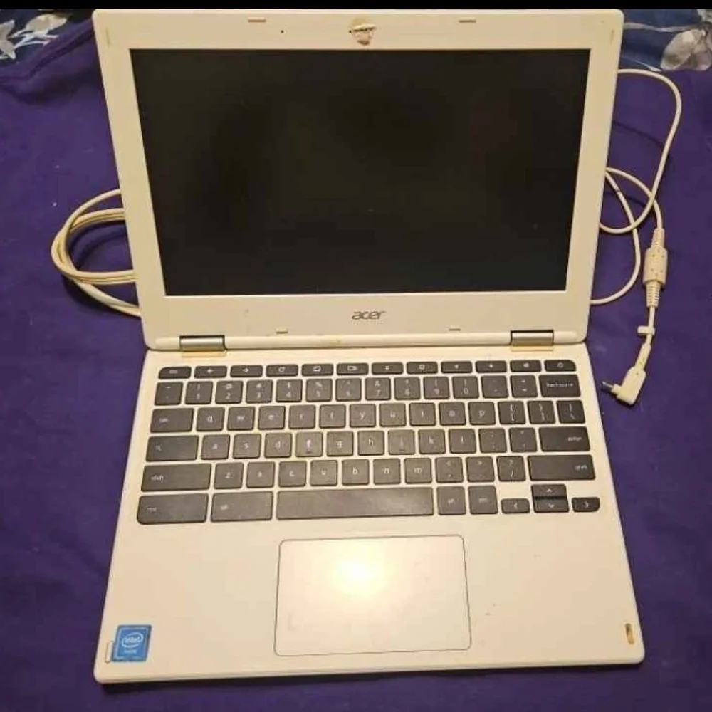 Acer white laptop