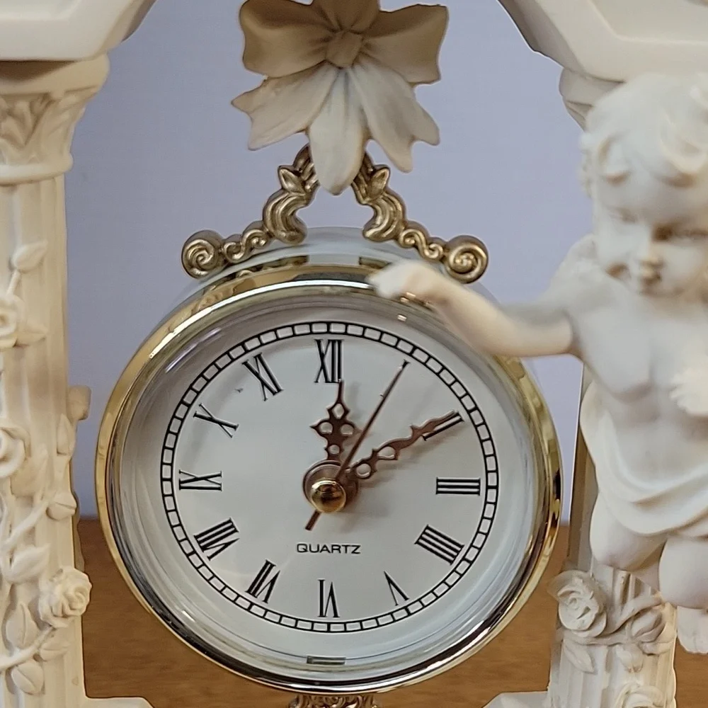 Avon Gift Collection elegant cherub