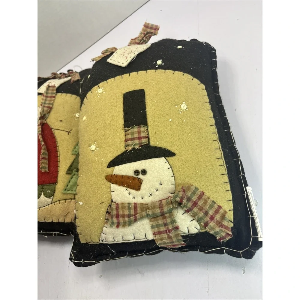 The Unbranded Brand two decorative