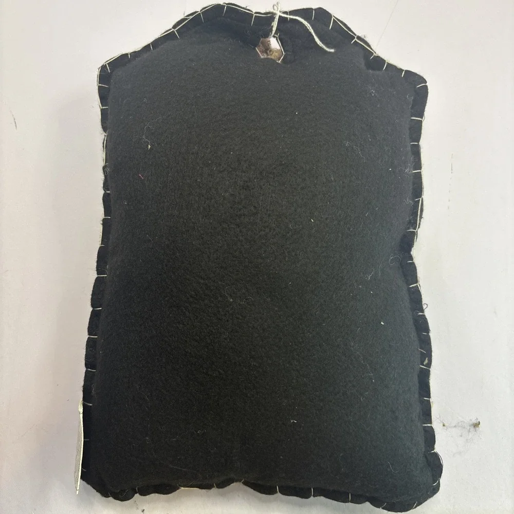 The Unbranded Brand two decorative