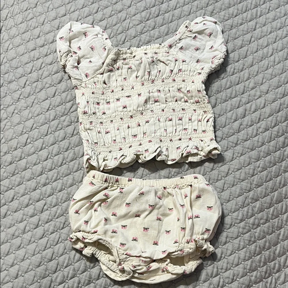 Old Navy charming cream