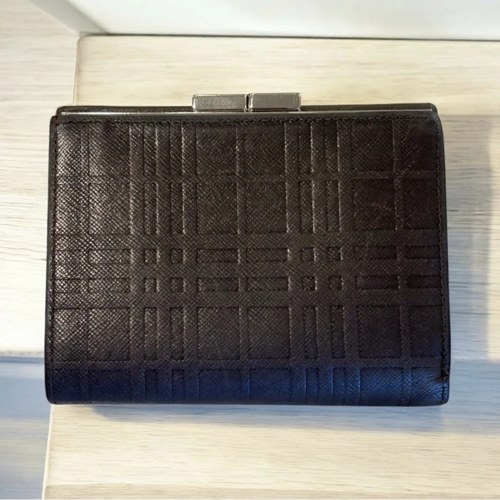 Burberry excellent pre
