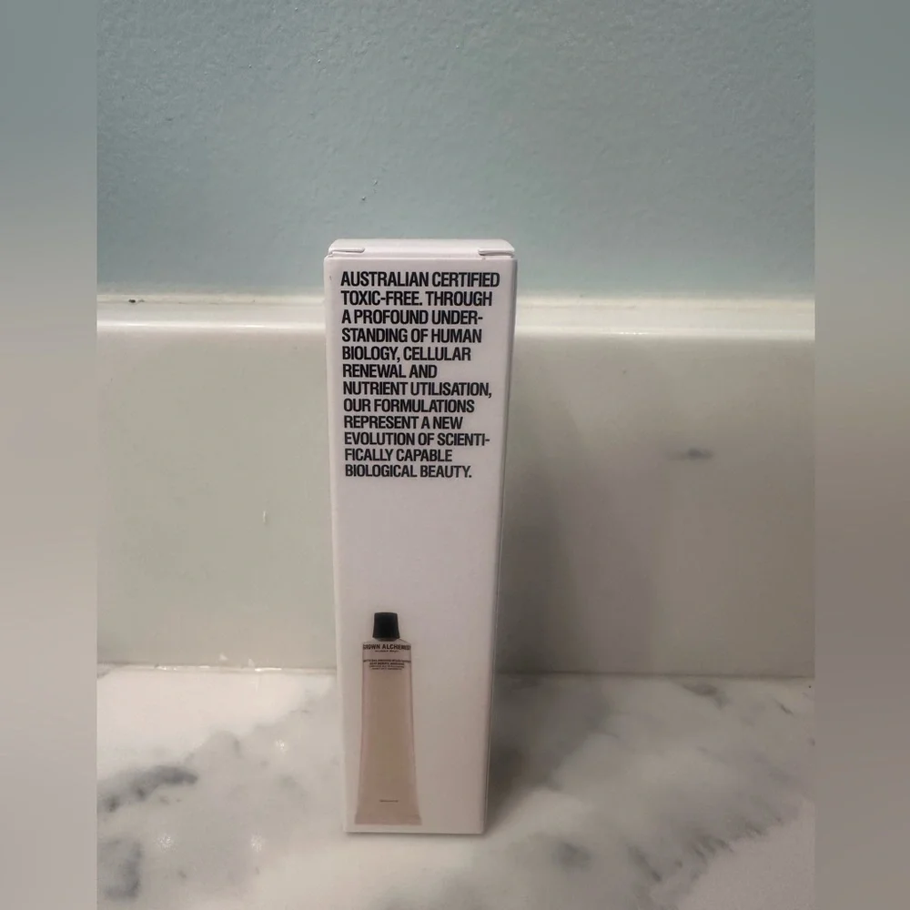 Grown Alchemist matte see