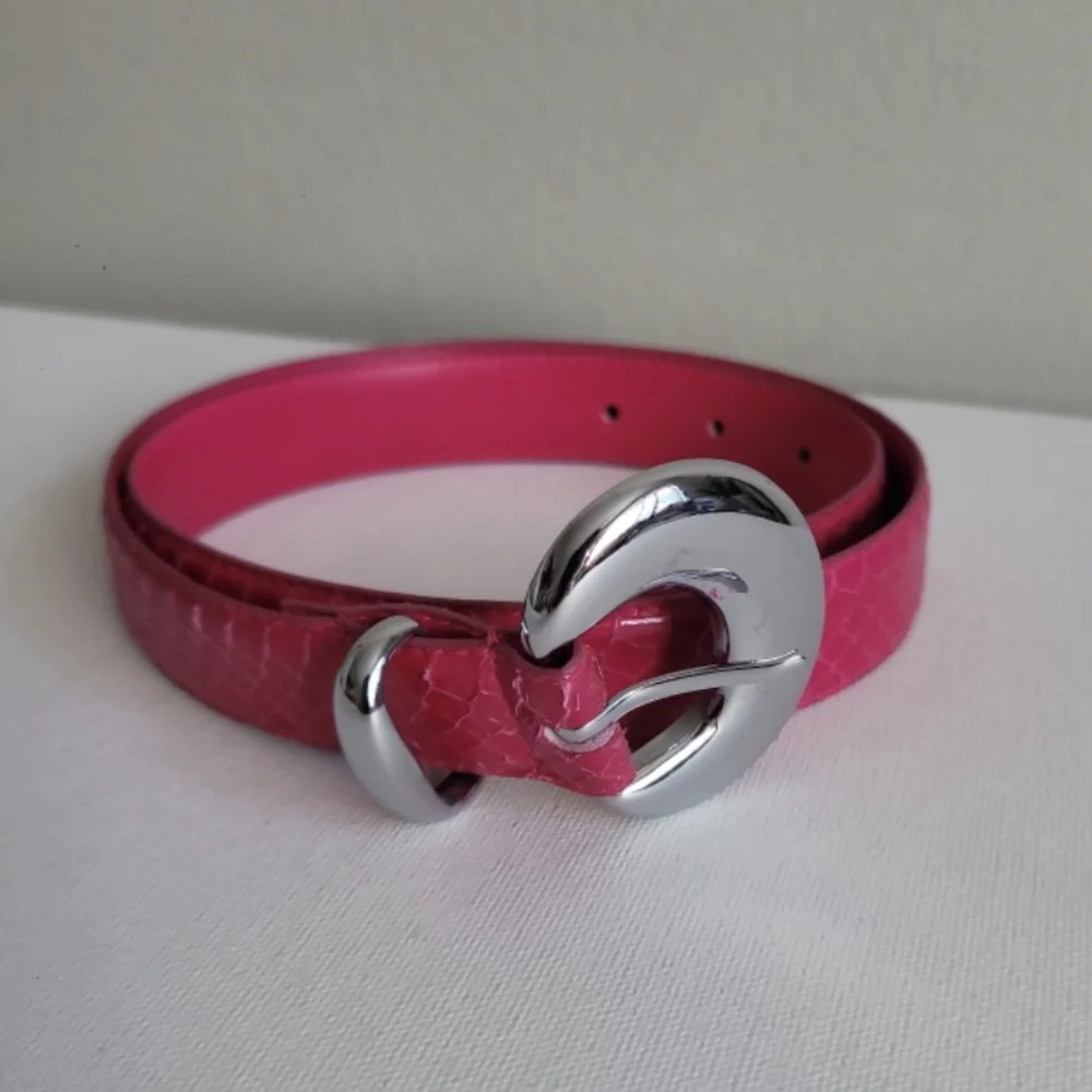 Vintage Hot Pink Snakeskin Ladies Belt Sz S
