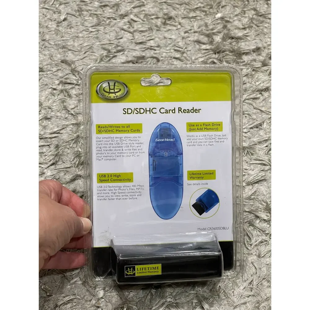 Gear Head Digital Card Reader one USB 2.0 SD/SDHC