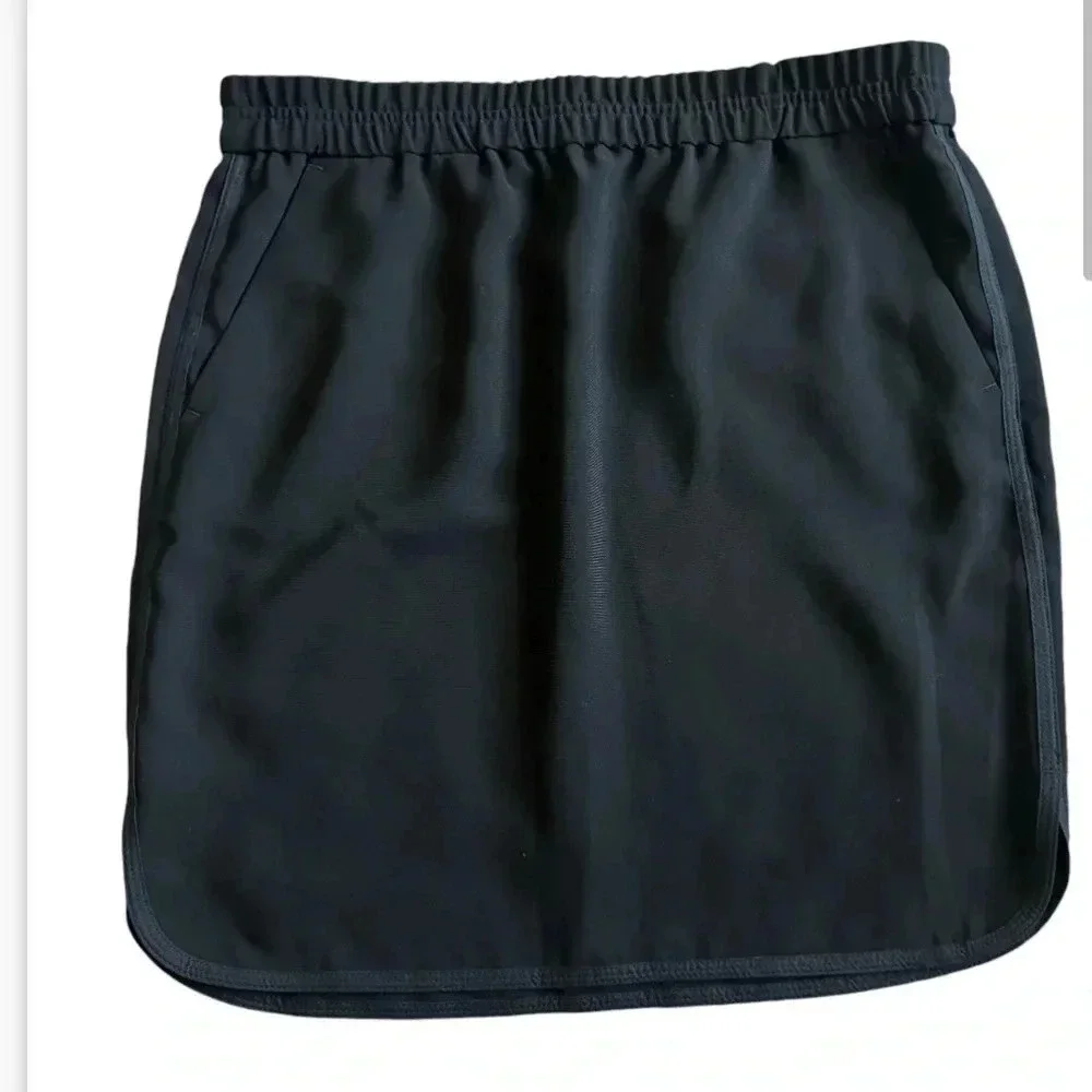 J. Crew Black Crepe Athletic style Mini skirt 8