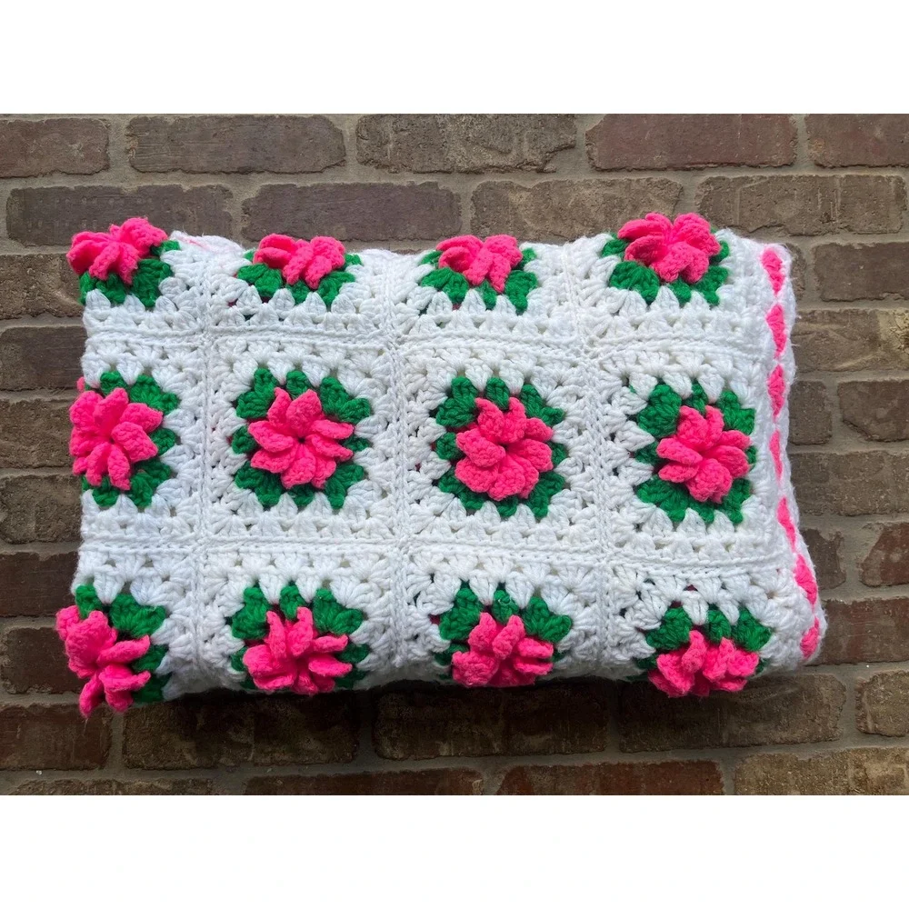 The Unbranded Brand vintage crocheted