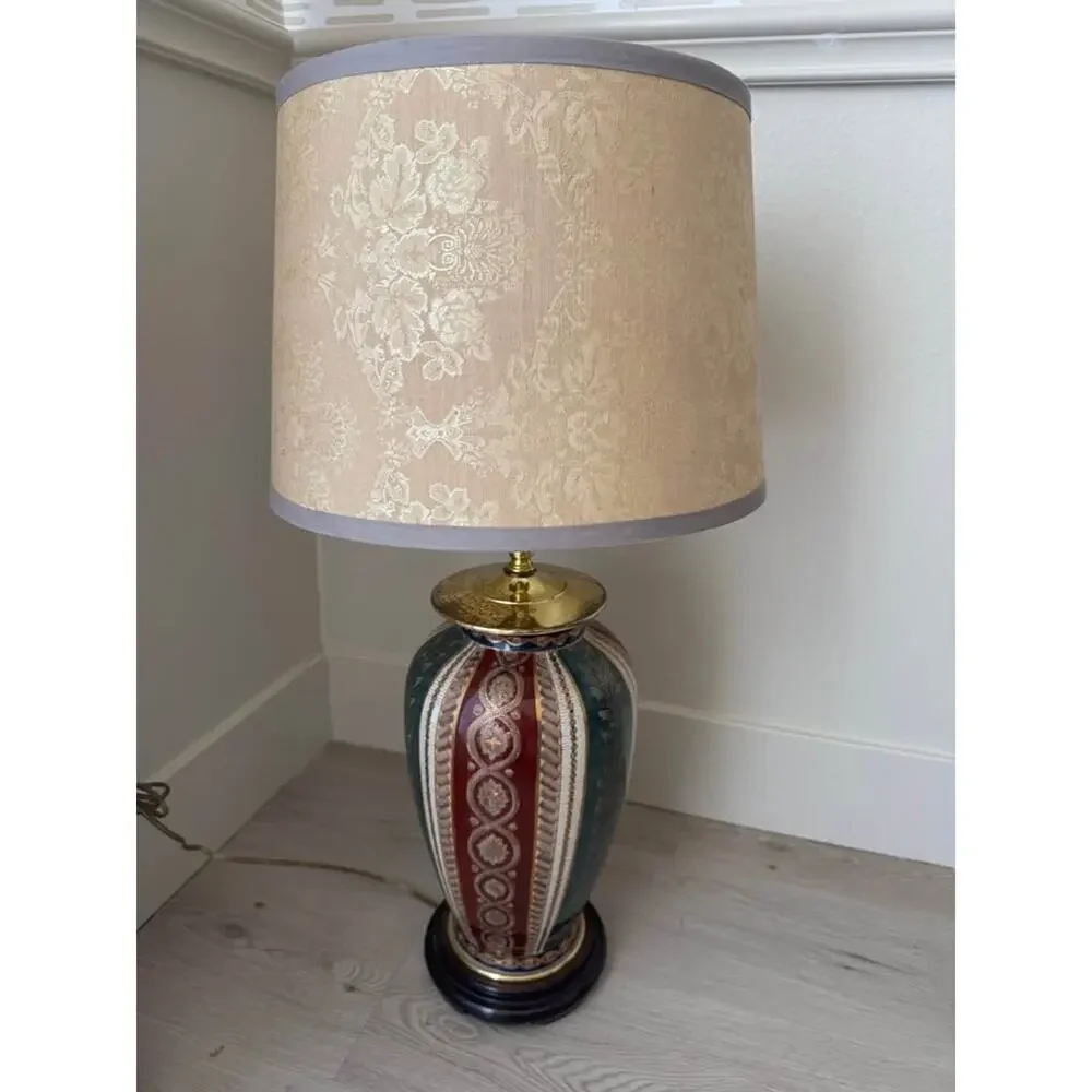 Vintage Florentine Chinoiserie Chinese-style Porcelain Table Lamp with Lampshade