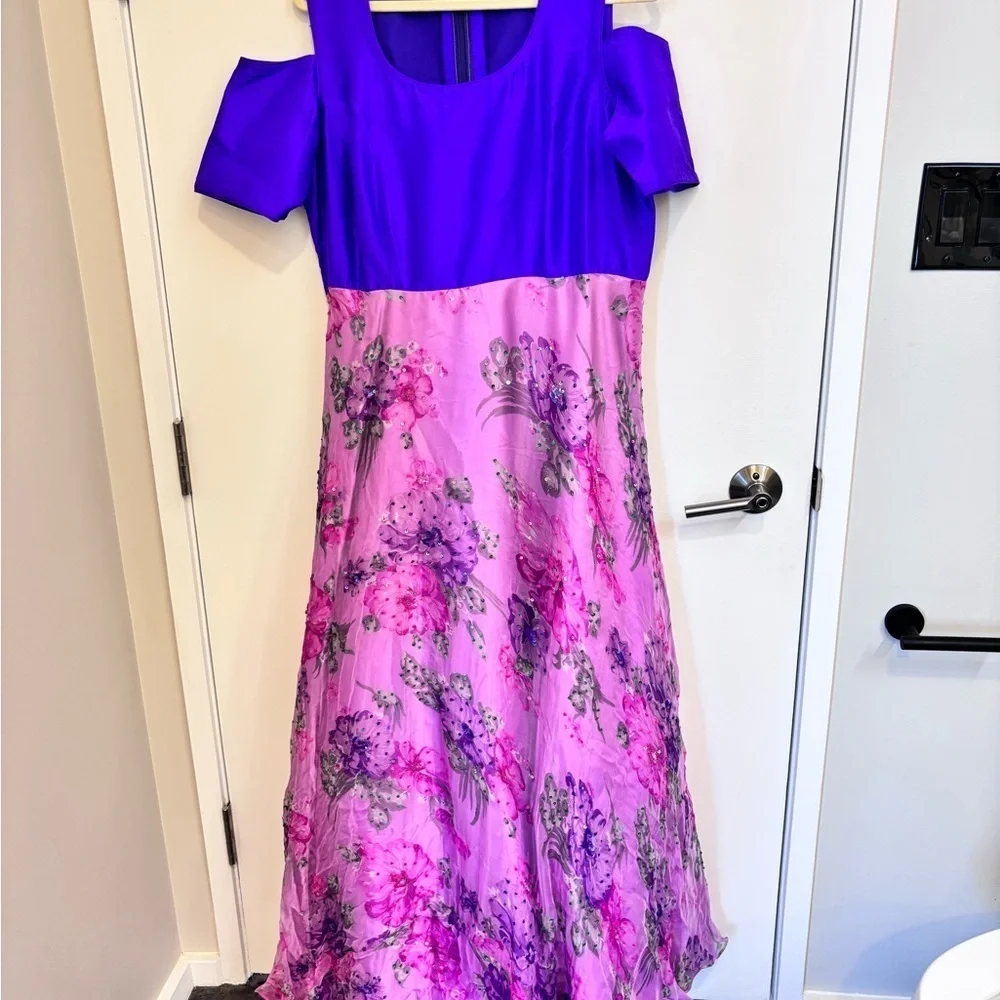 N/A handmaid gown