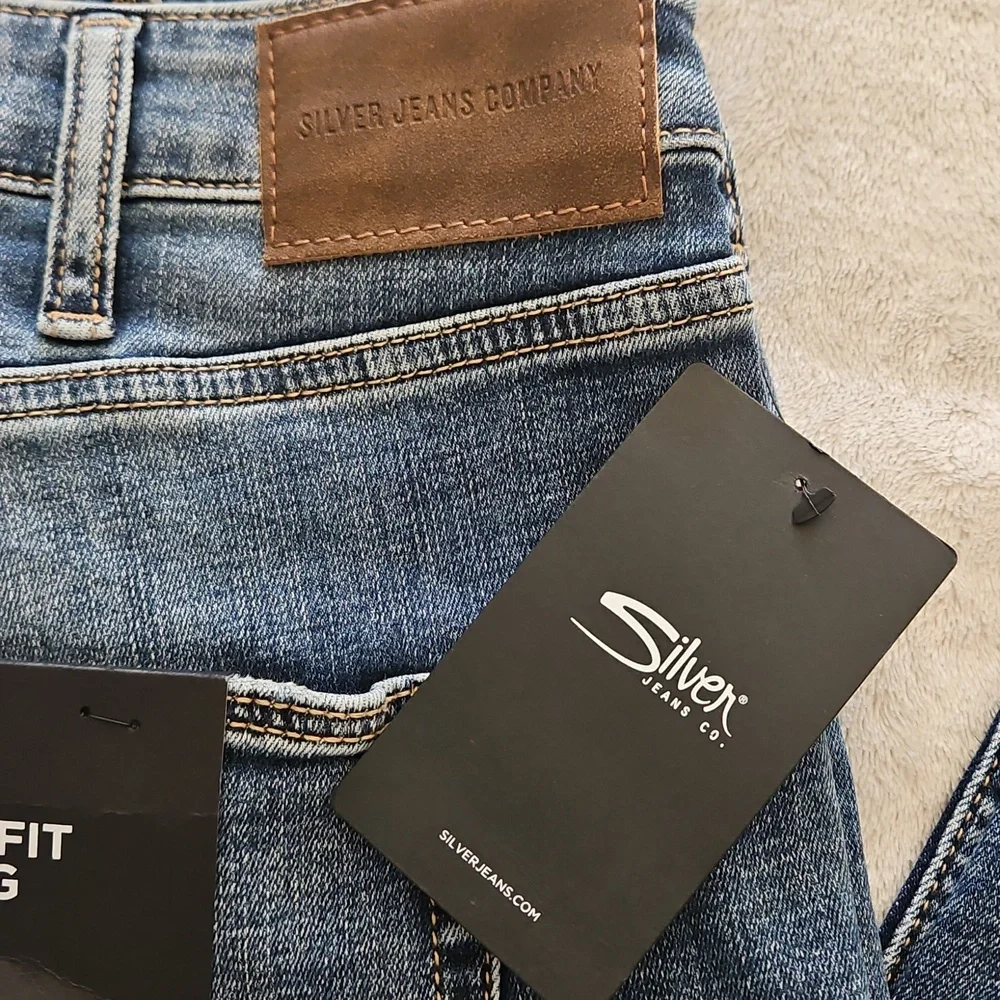 Silver Jeans nwt silver