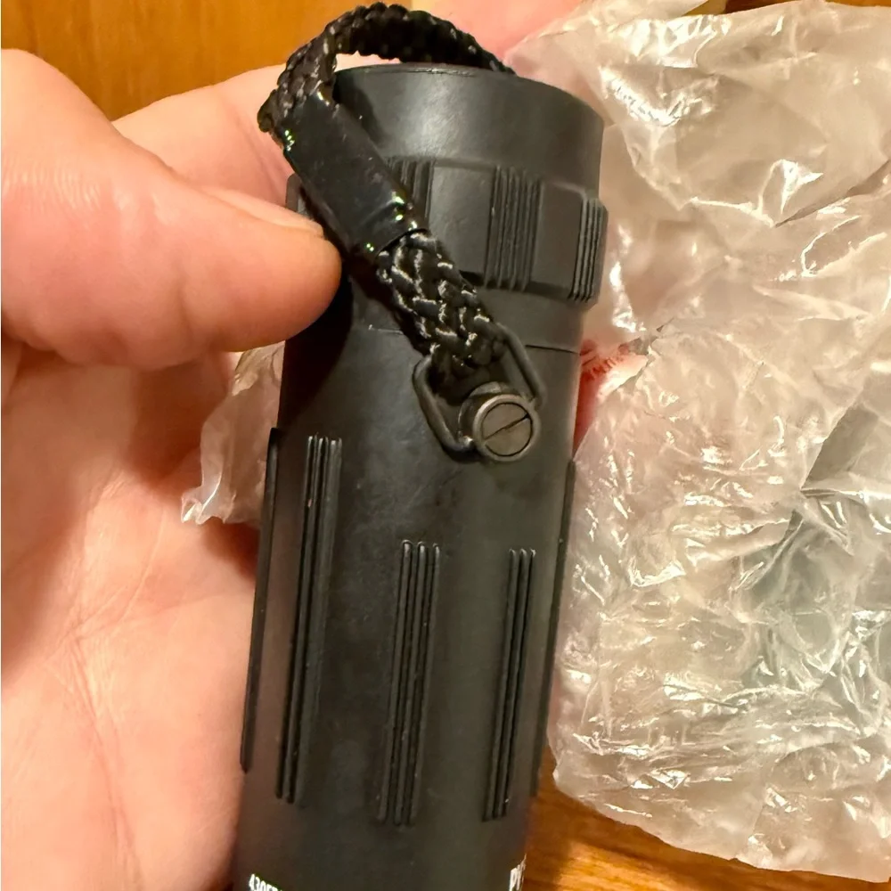 Marlboro compact monocular